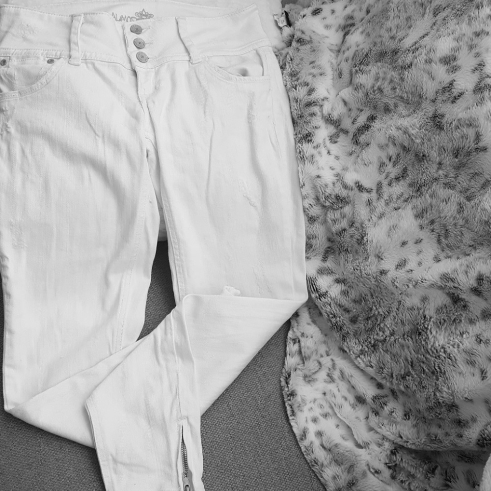 White Jean
